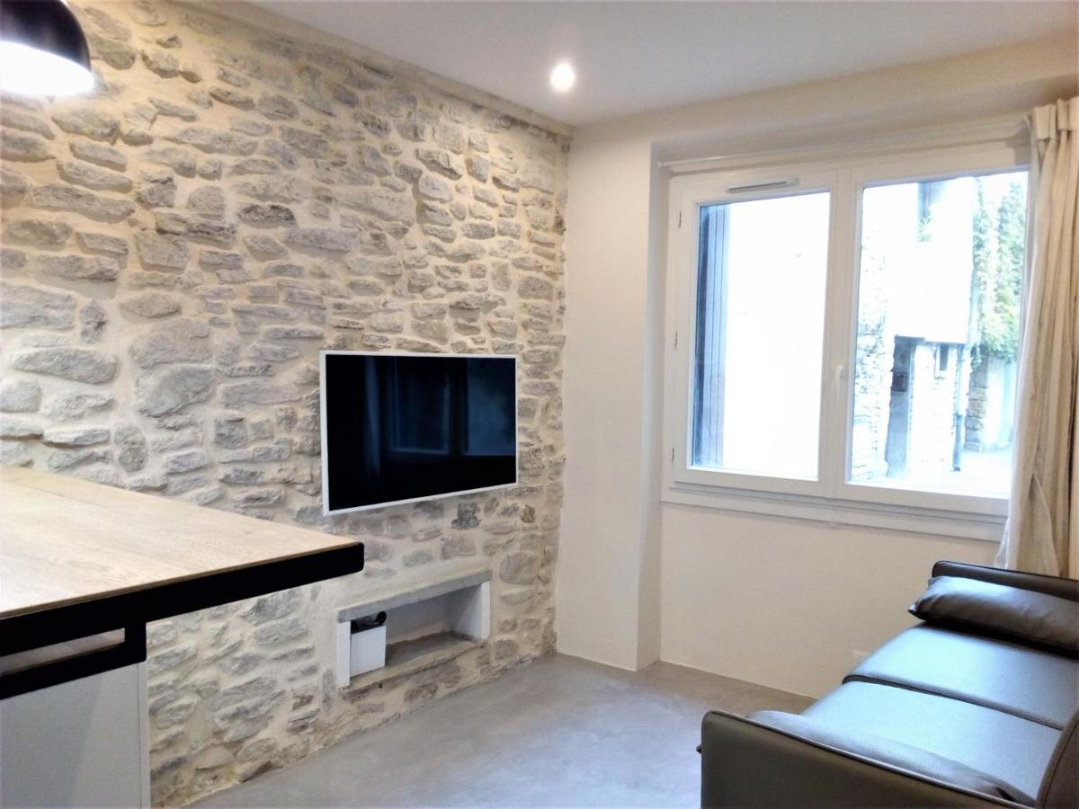 Apartment Le Petit - 15 M2 - Centre - Sorgue A 50 M L'Isle-sur-la-Sorgue