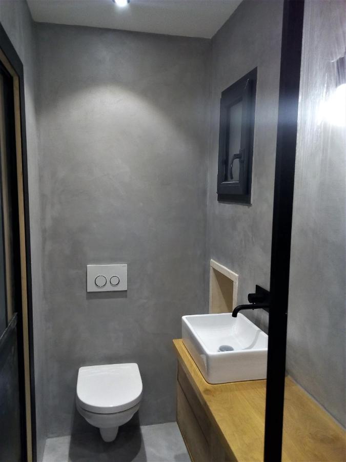 Apartment Le Petit - 15 M2 - Centre - Sorgue A 50 M *